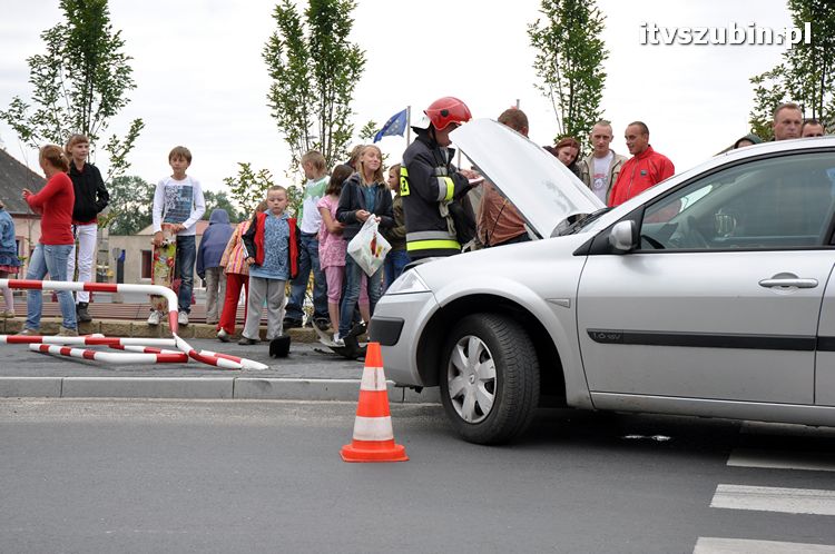 Kolejne dwie barierki skasowane na szubińskim rynku