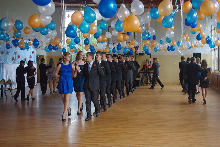 Bal Gimnazjalisty w ZS Kowalewo
