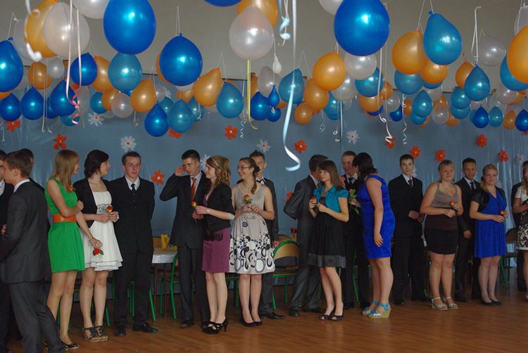 Bal Gimnazjalisty w ZS Kowalewo