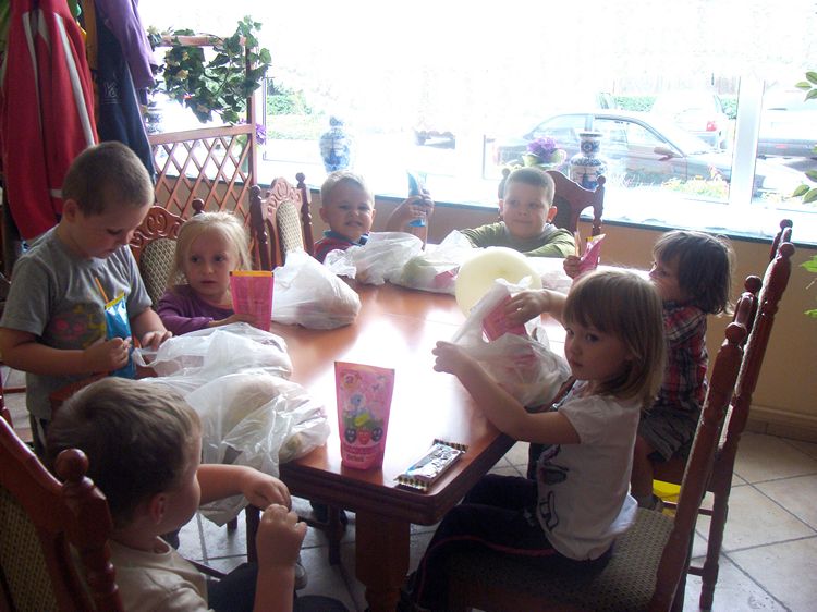 Przedszkolaki ze Słoneczka w restauracji