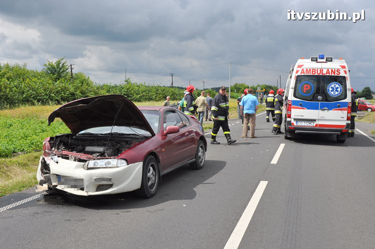 Kolizja dwóch osobówek w Zalesiu k. Szubina
