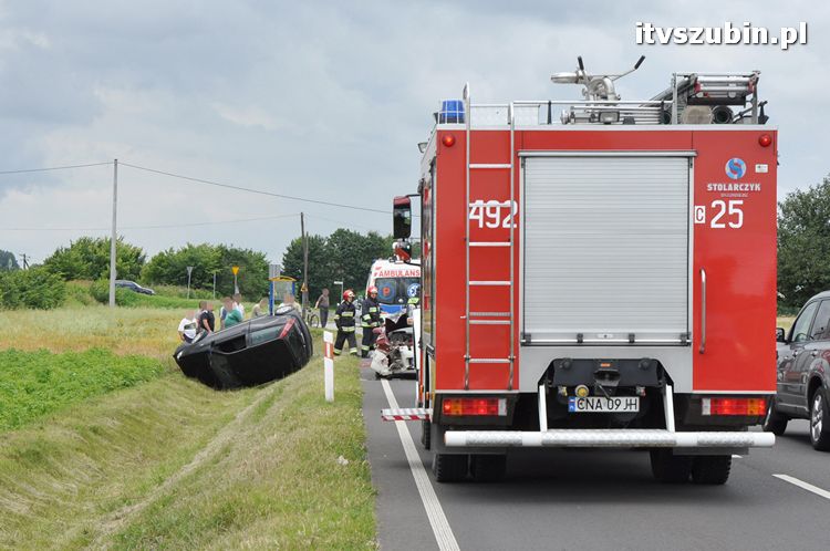 Kolizja dwóch osobówek w Zalesiu k. Szubina