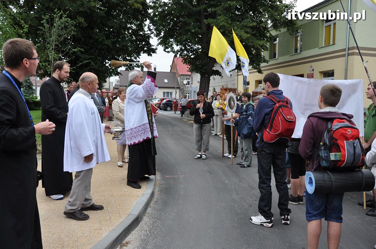 Piesza pielgrzymka na Jasną Górę wyruszyła z Szubina