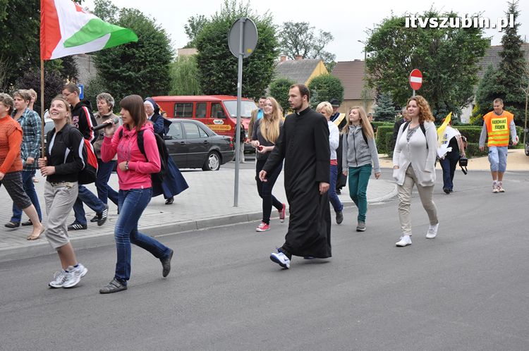 Piesza pielgrzymka na Jasną Górę wyruszyła z Szubina