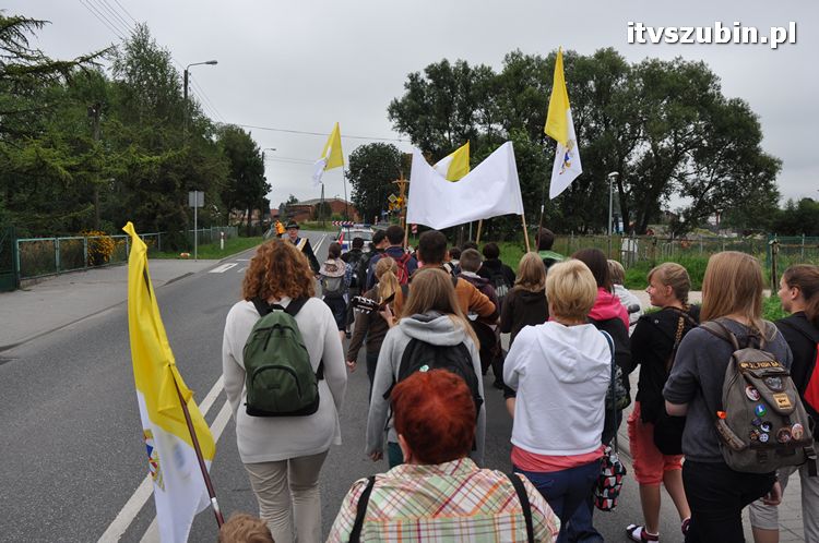 Piesza pielgrzymka na Jasną Górę wyruszyła z Szubina