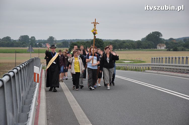 Piesza pielgrzymka na Jasną Górę wyruszyła z Szubina