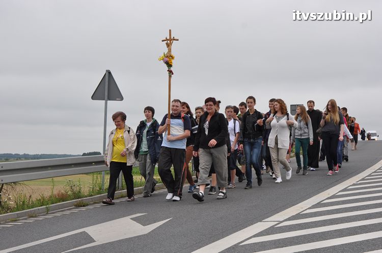 Piesza pielgrzymka na Jasną Górę wyruszyła z Szubina
