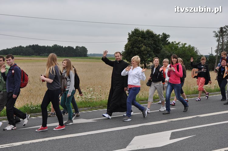 Piesza pielgrzymka na Jasną Górę wyruszyła z Szubina