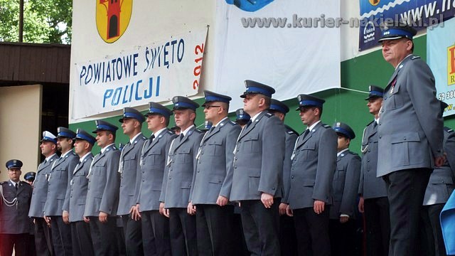 Awanse, odznaczenia i nagrody dla policjantów z okazji ich święta
