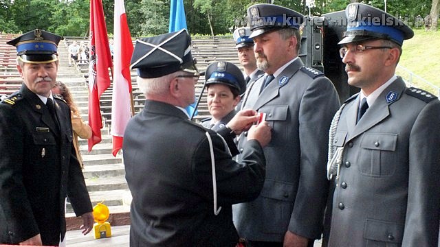 Awanse, odznaczenia i nagrody dla policjantów z okazji ich święta