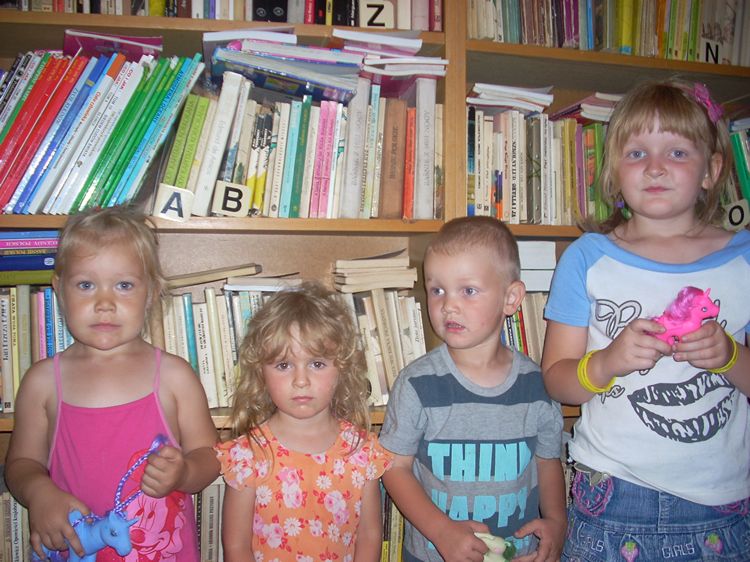 Wakacyjna biblioteka w Samoklęskach Małych