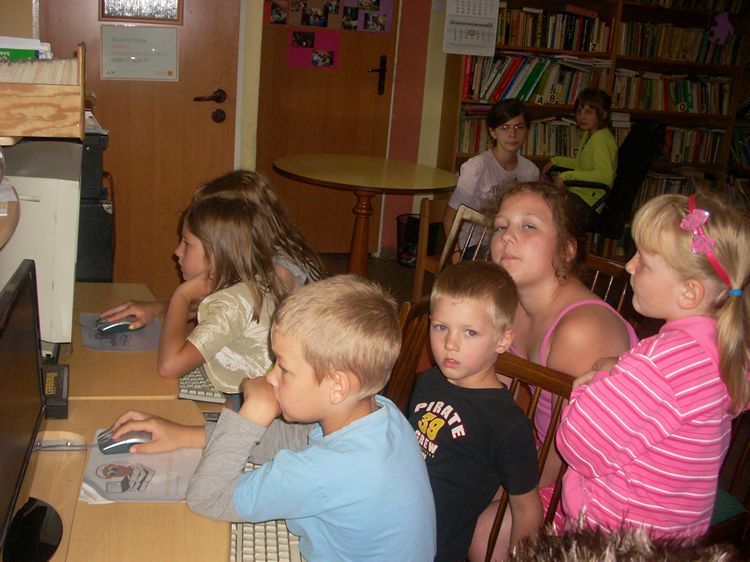 Wakacyjna biblioteka w Samoklęskach Małych