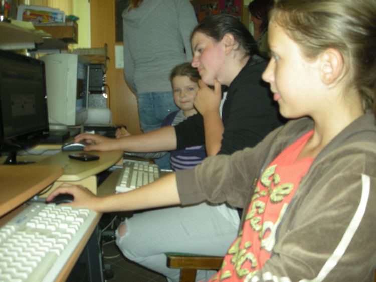 Wakacyjna biblioteka w Samoklęskach Małych