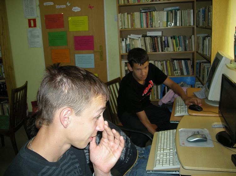 Wakacyjna biblioteka w Samoklęskach Małych