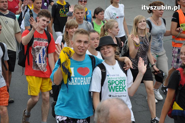 Pielgrzymi z Kościerzyny idący na Jasną Górę nocowali w Szubinie