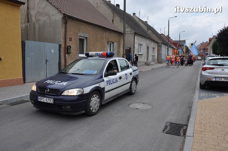 Pielgrzymi z Kościerzyny idący na Jasną Górę nocowali w Szubinie