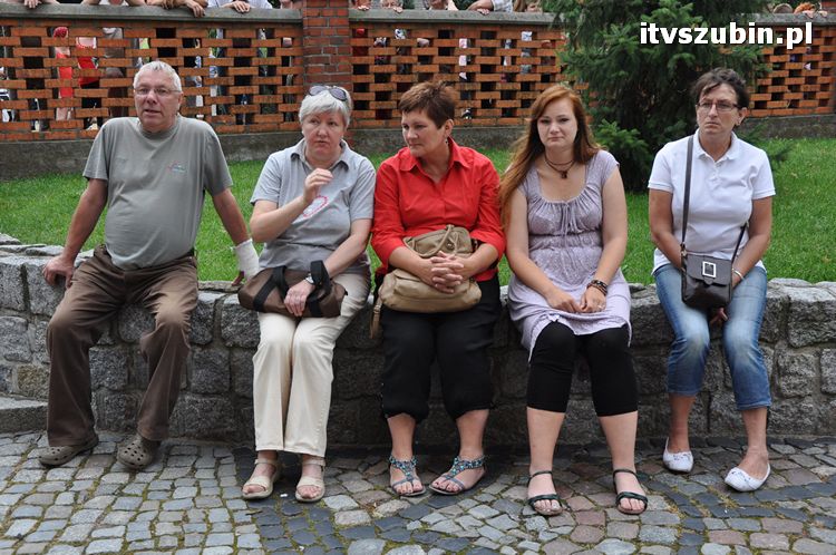 Pielgrzymi z Kościerzyny idący na Jasną Górę nocowali w Szubinie
