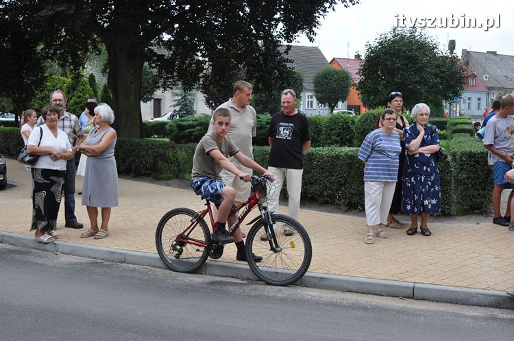 Pielgrzymi z Kościerzyny idący na Jasną Górę nocowali w Szubinie