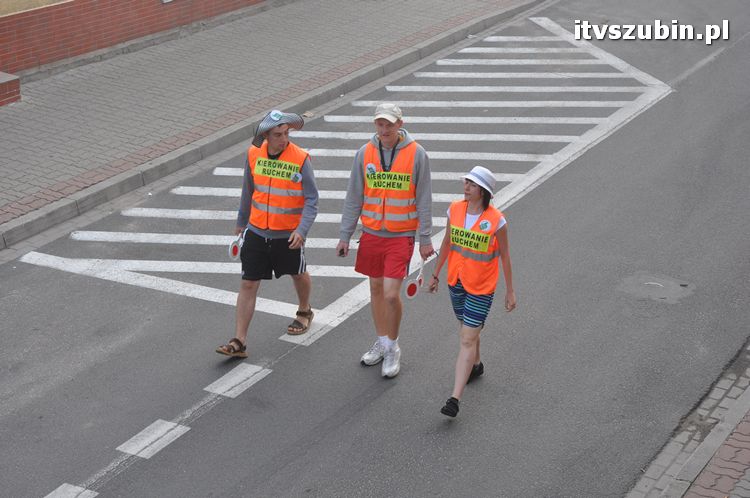 Pielgrzymi z Kościerzyny idący na Jasną Górę nocowali w Szubinie