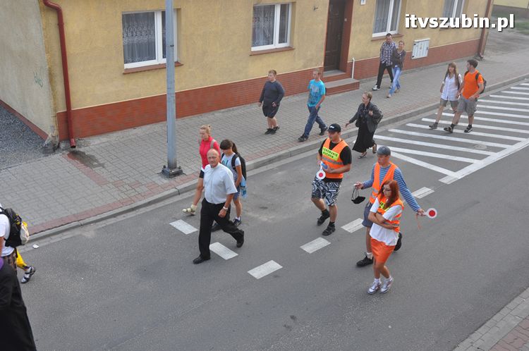 Pielgrzymi z Kościerzyny idący na Jasną Górę nocowali w Szubinie