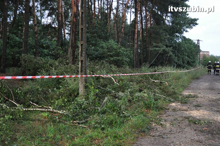 Pięć minut nawałnicy, usuwanie zniszczeń trwało do późnych godzin nocnych