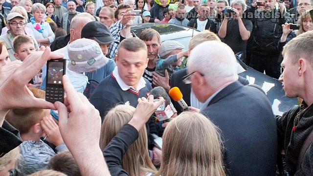 Adrian i Tomasz Zielińscy są już w Mroczy. Owacyjne powitanie