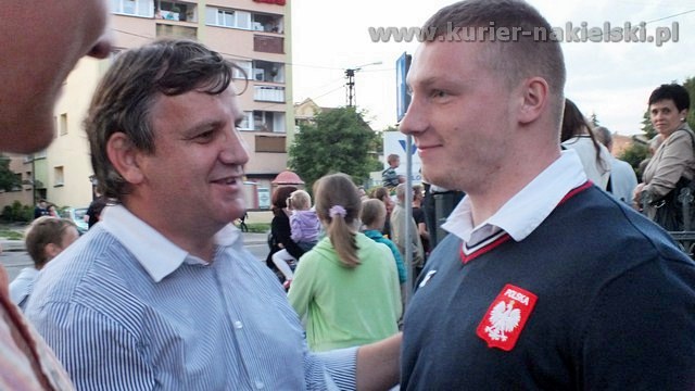 Adrian i Tomasz Zielińscy są już w Mroczy. Owacyjne powitanie