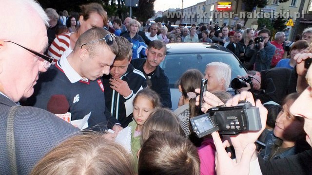Adrian i Tomasz Zielińscy są już w Mroczy. Owacyjne powitanie