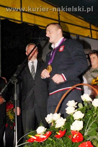 Adrian i Tomasz Zielińscy są już w Mroczy. Owacyjne powitanie