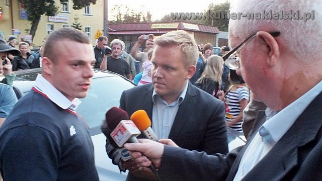 Adrian i Tomasz Zielińscy są już w Mroczy. Owacyjne powitanie