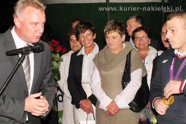 Adrian i Tomasz Zielińscy są już w Mroczy. Owacyjne powitanie