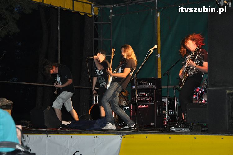 Deszczowy koncert na zakończenie Wakacji 2012