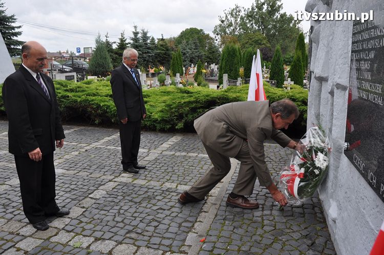 73. rocznica wybuchu II Wojny Światowej upamiętniona wiązankami kwiatów