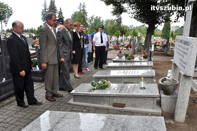 73. rocznica wybuchu II Wojny Światowej upamiętniona wiązankami kwiatów