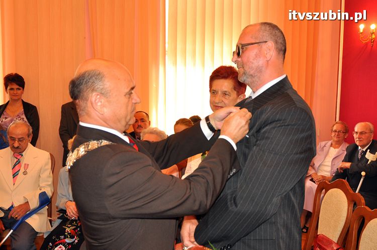 Sześć par za długoletnie pożycie małżeńskie otrzymało medal nadany przez Prezydenta RP