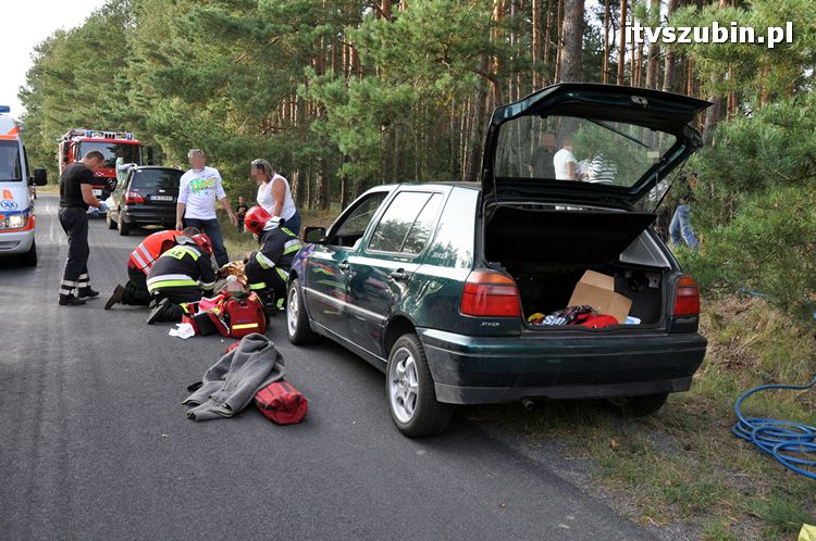 Wypadek drogowy w Mąkoszynie, dwóch poszkodowanych