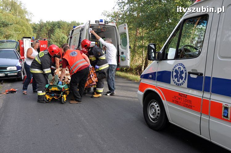 Wypadek drogowy w Mąkoszynie, dwóch poszkodowanych