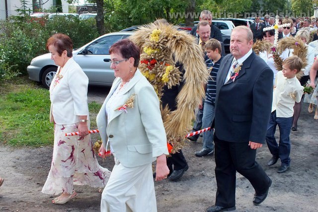 Parafialno-Gminno-Powiatowe Dożynki w Trzeciewnicy