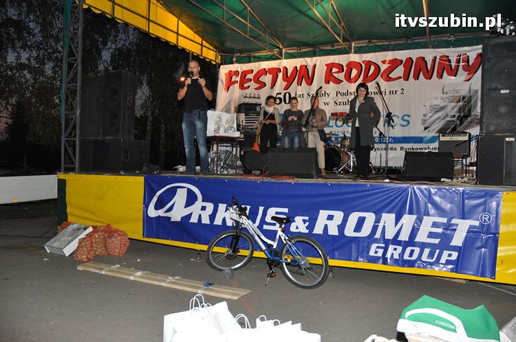 Jubileuszowy Festyn Rodzinny w szubińskiej dwójce dzień drugi