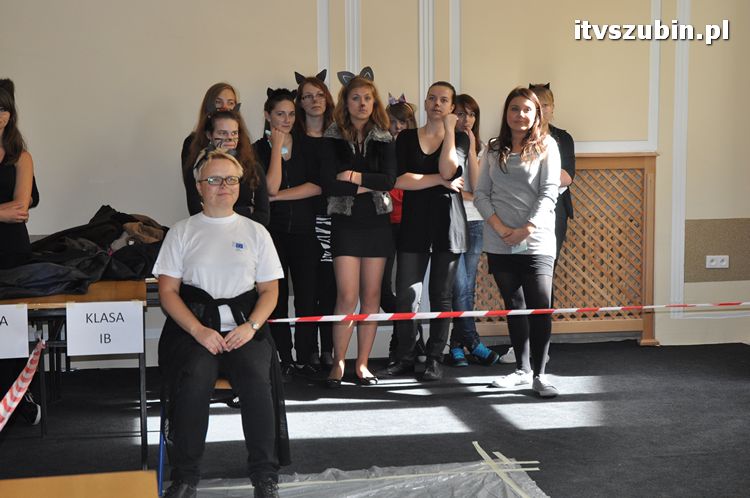 Otrzęsiny klas pierwszych w szubińskim liceum