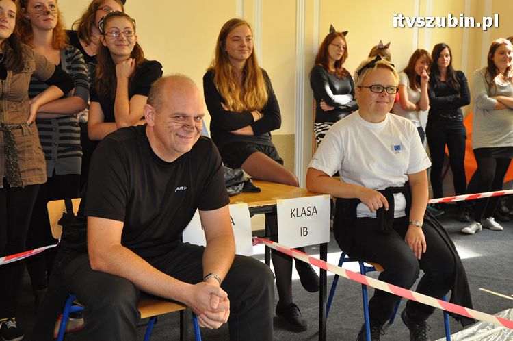 Otrzęsiny klas pierwszych w szubińskim liceum