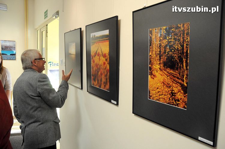 Wszystkie drogi prowadzą do... - kolejna wystawa fleszowców w RBP