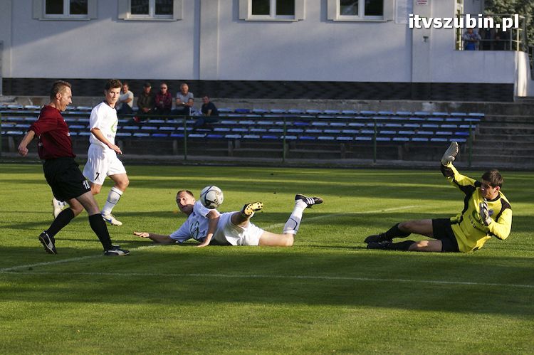 LKS Szubinianka Szubin - KS Flisak Złotoria 4:2
