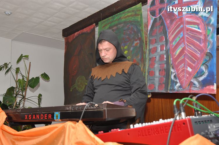 Apokalipsa 2012 i brajlowskie pocztówki w SDK