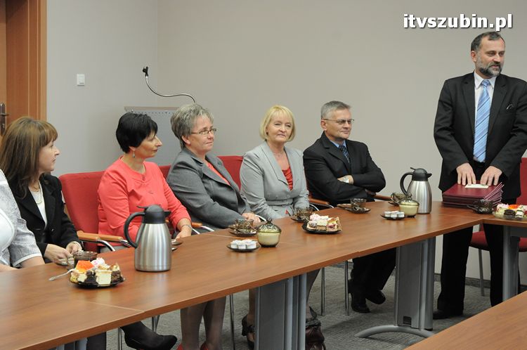 Doroczne nagrody Burmistrza Szubina dla nauczycieli wręczone