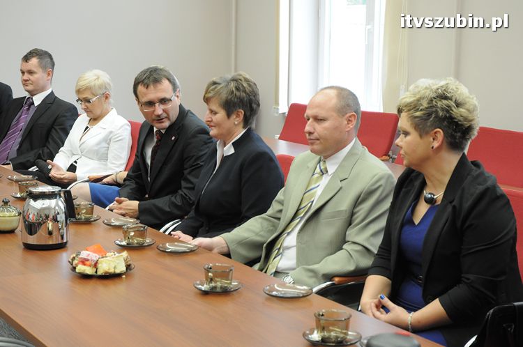 Doroczne nagrody Burmistrza Szubina dla nauczycieli wręczone