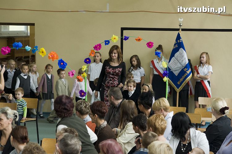 Pasowanie na ucznia w Szkole Podstawowej nr 2 w Szubinie