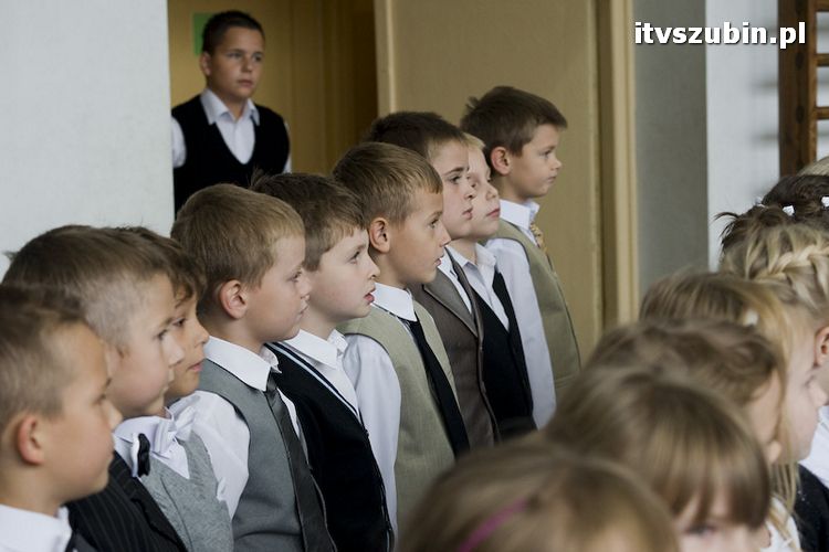 Pasowanie na ucznia w Szkole Podstawowej nr 2 w Szubinie