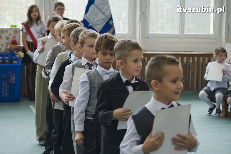 Pasowanie na ucznia w Szkole Podstawowej nr 2 w Szubinie