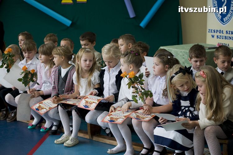 Pasowanie na ucznia w Szkole Podstawowej nr 2 w Szubinie